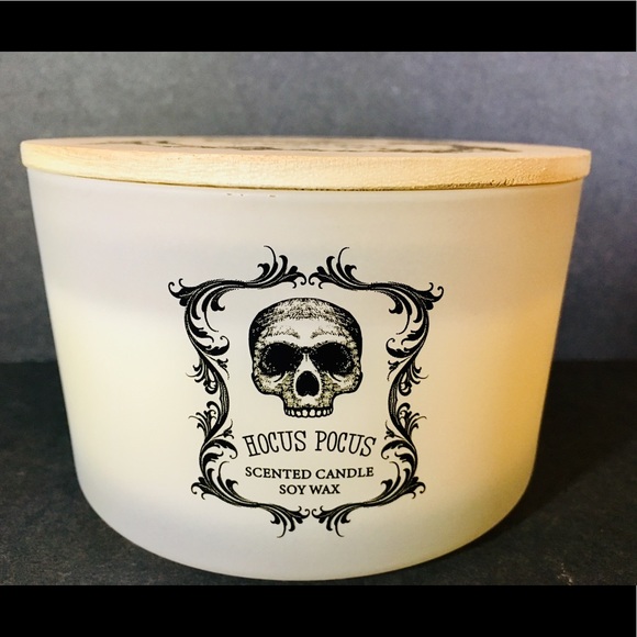 Hocus Pocus Halloween 3 Wick Candle Skull Rat - Picture 2 of 7